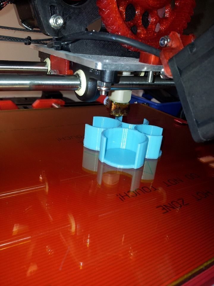 Simple coin holder