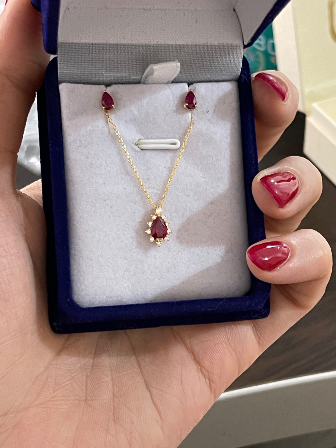 jewelry set pear cut sapphire Pendant and Earrings